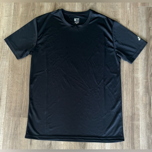 5 for $25. Men’s quick dry top - Picture 1 of 2